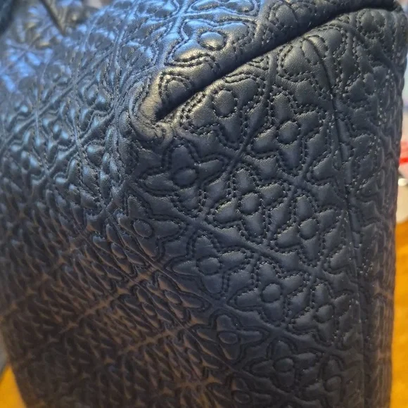 Tory Burch Black Quilted Leather Chain-Handle Crossbody Tote Excellent Condition - Picture 9 of 16